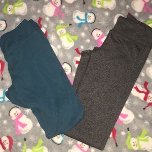 3 pairs of leggings